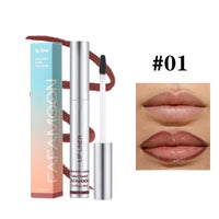 Bloomara's Lip-Liner tattoo